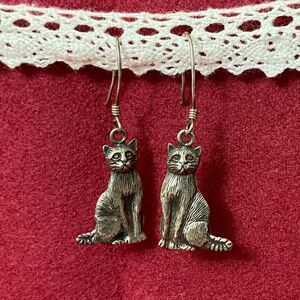 Silver-Pewter  Sitting Cat Earrings, 1" with hook.